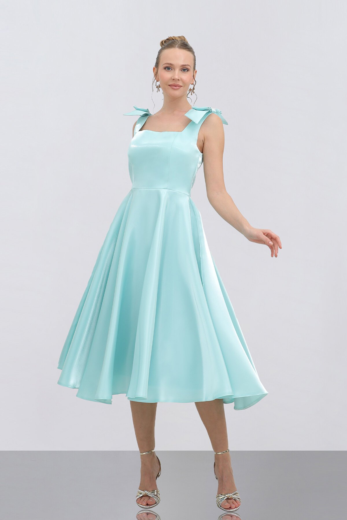 Fiyonk Askılı Midi Elbise - 1789