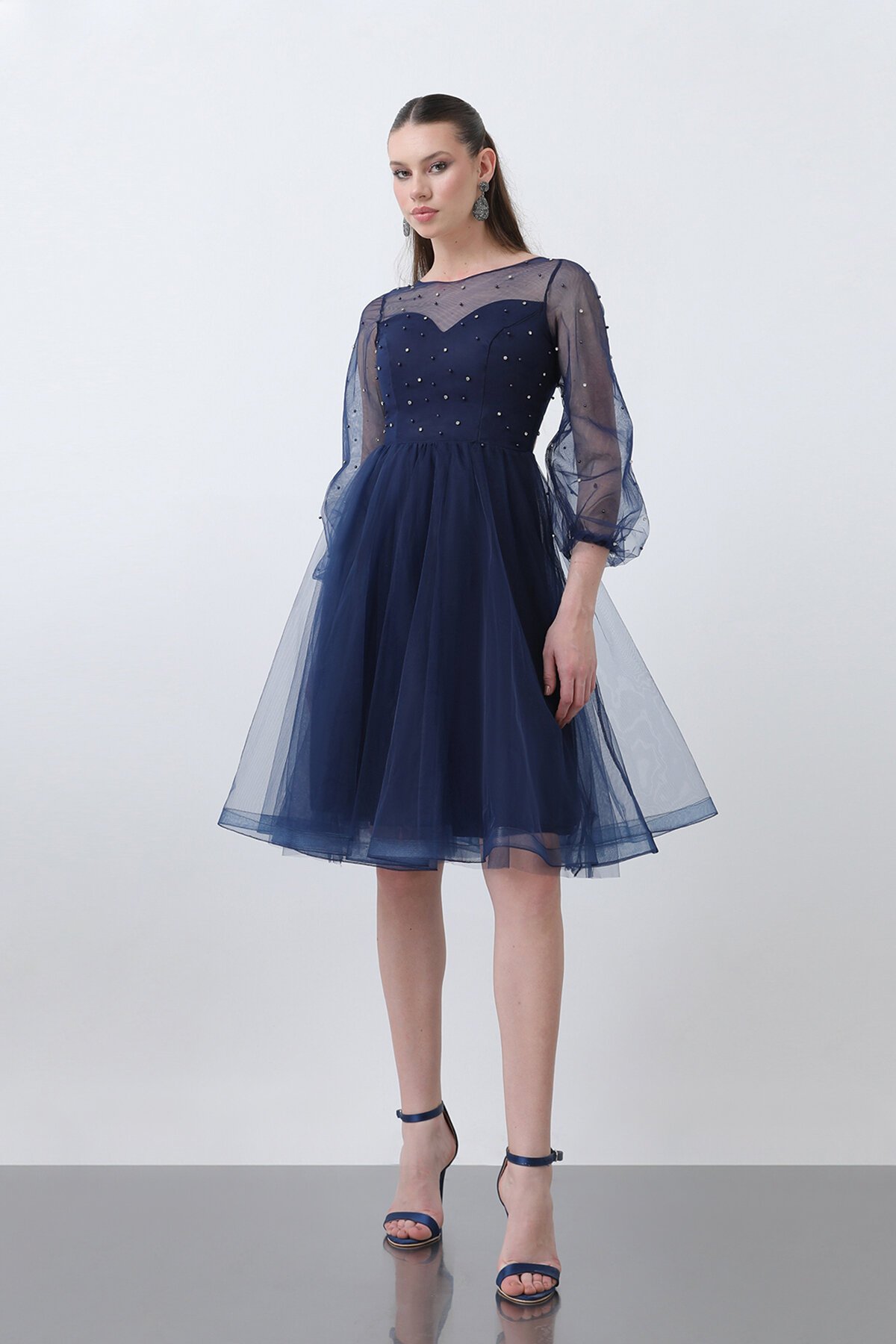 Tül Detaylı İncili Midi Elbise - 1658