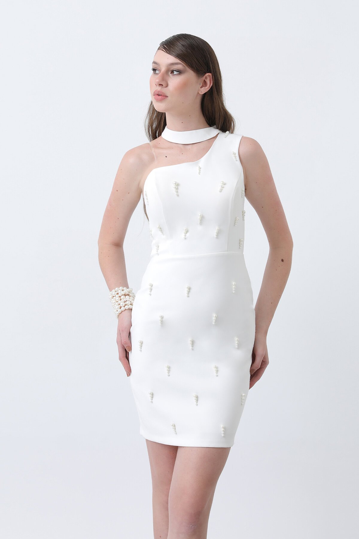 Boyun Detaylı İnci İşlemeli Mini Elbise - 1702