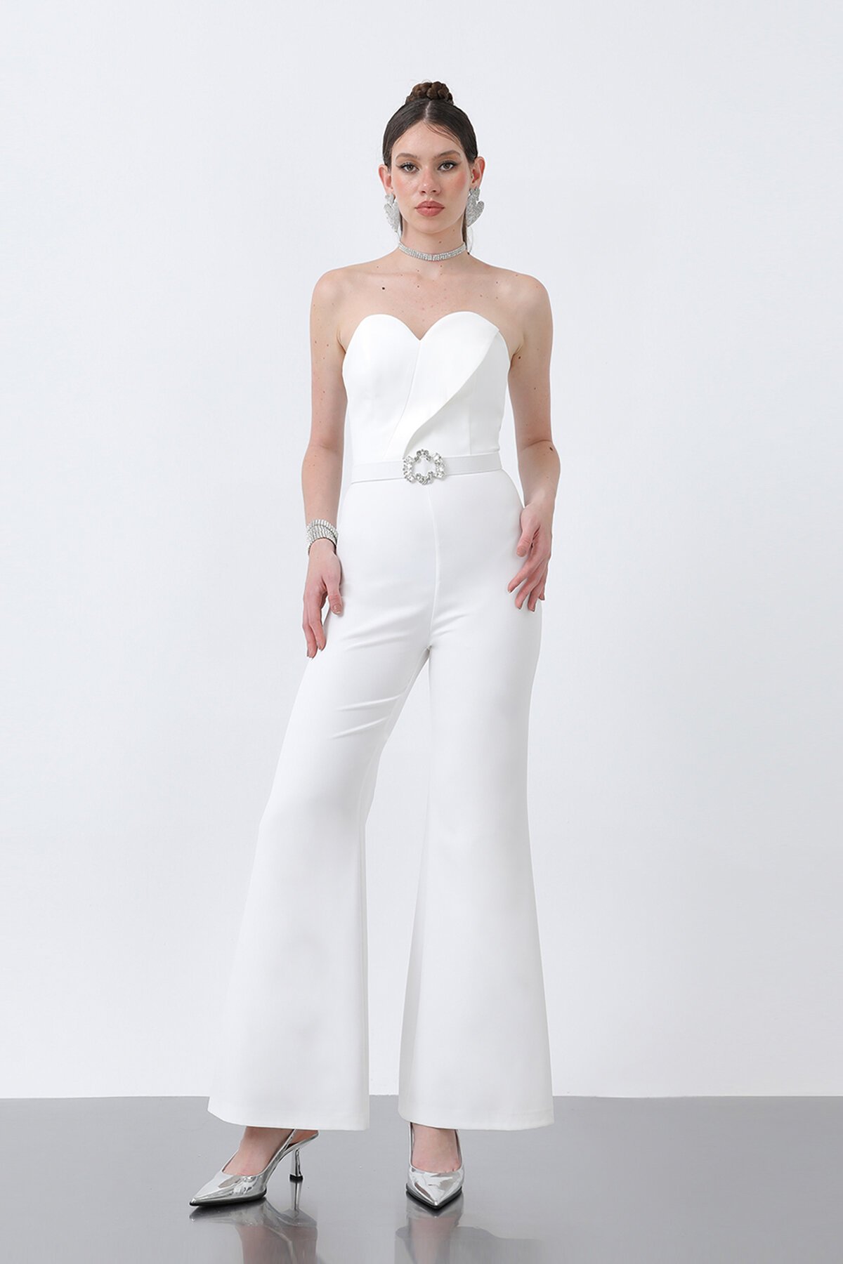 Kalp Yakalı Kemer Detaylı Tulum - 1822