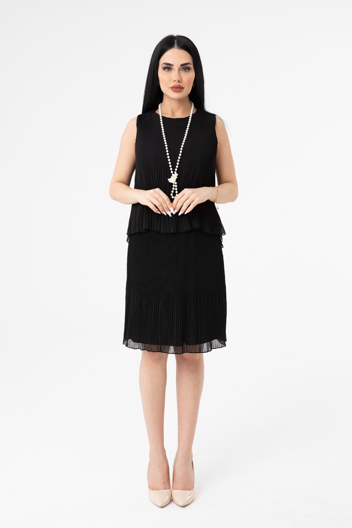 Kolye Detaylı Piliseli Midi Elbise - 653