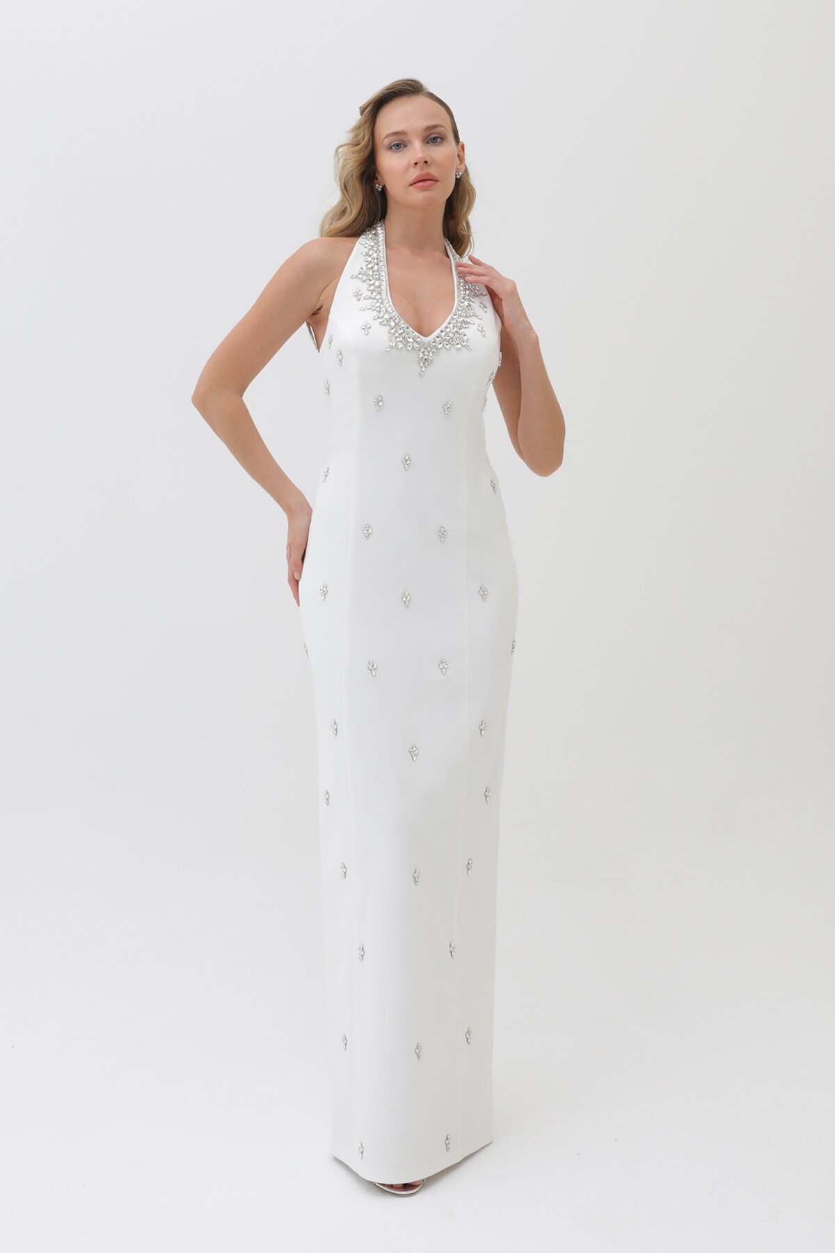 Taş İşlemeli Boyundan Bağlamalı Elbise - 6005