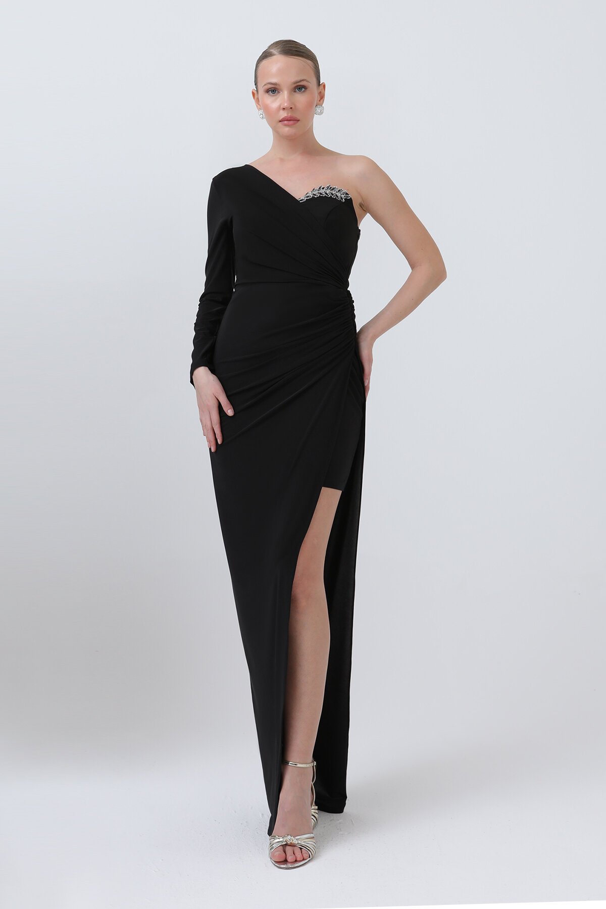 Tek Kollu Taş Detaylı Yırtmaçlı Elbise - 1640