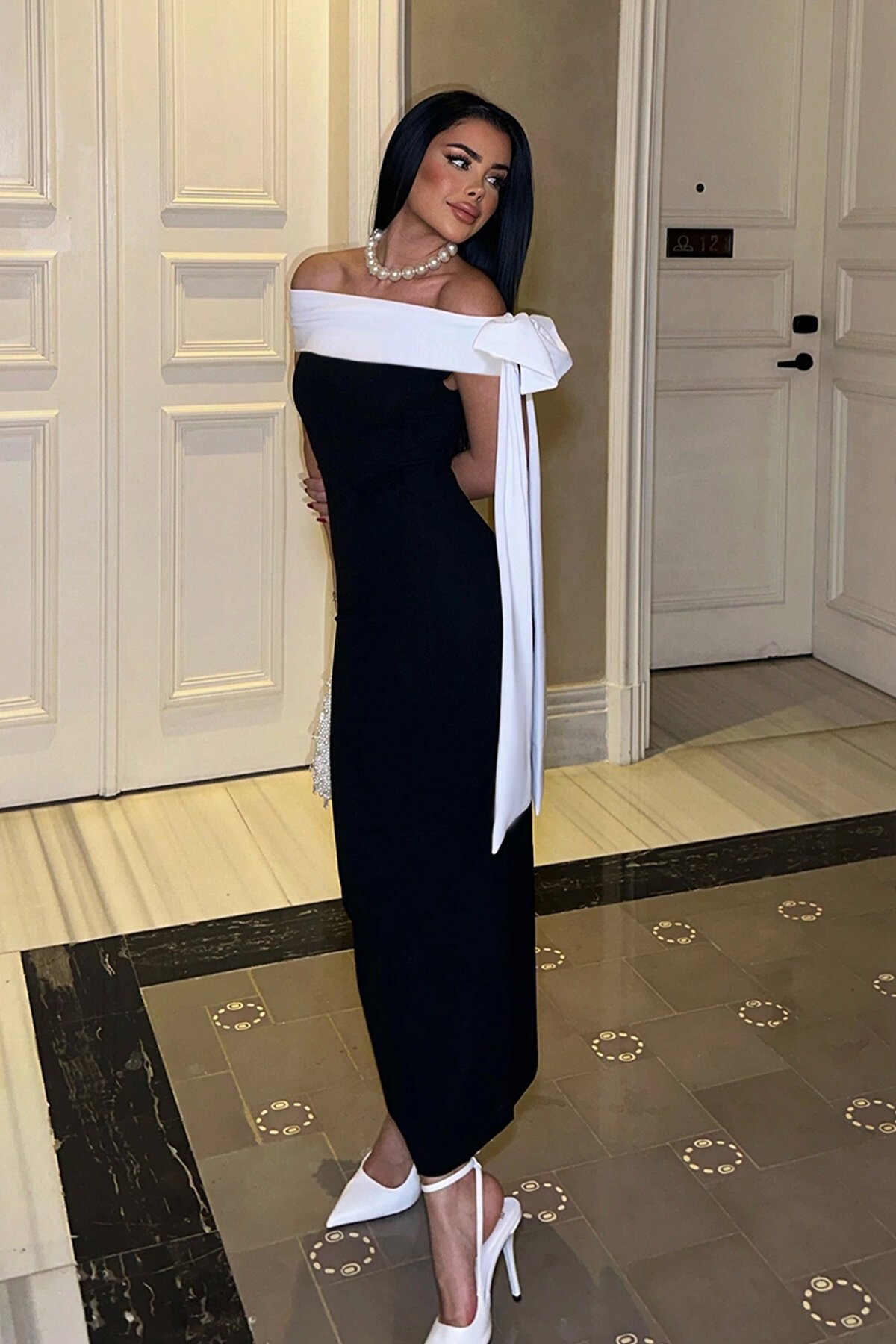 Kayık Yaka Fiyonklu Midi Elbise - 1817