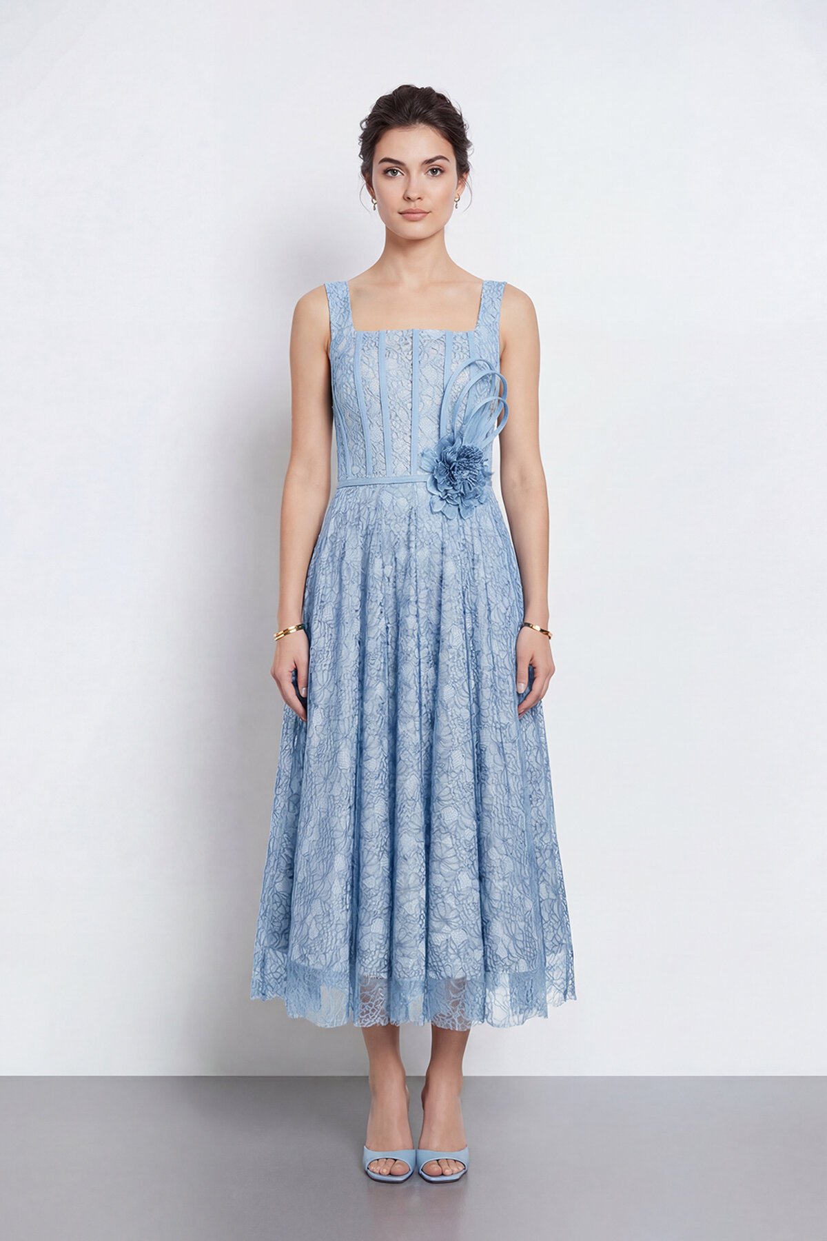 Çiçek Aksesuarlı Dantel Abiye - 2086