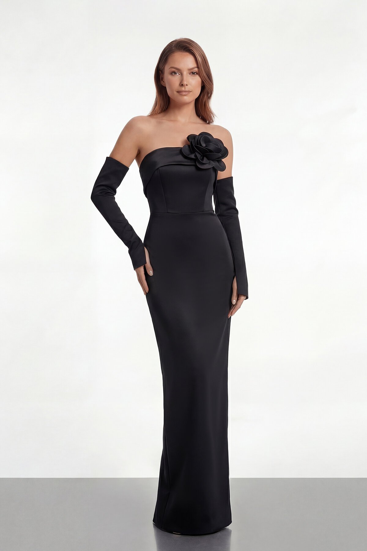 Çiçek Aksesuarlı Straplez Uzun Elbise - 2023