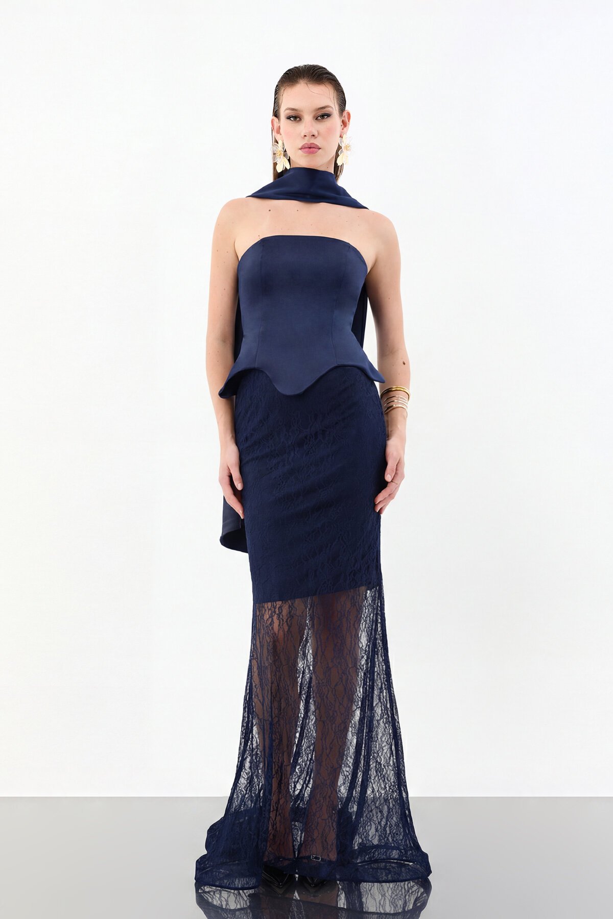 Dantel Etek Detaylı Straplez Uzun Abiye - 2032