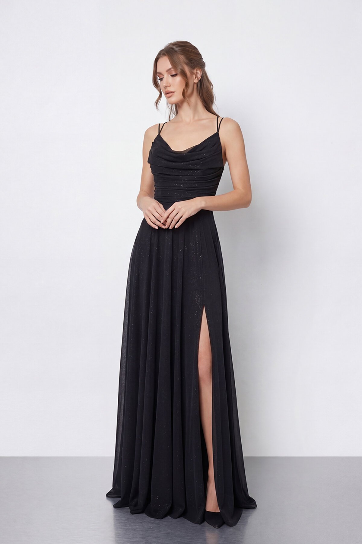 Dökümlü Yaka ve Yırtmaç Detaylı Işıltılı Uzun Abiye - 2042