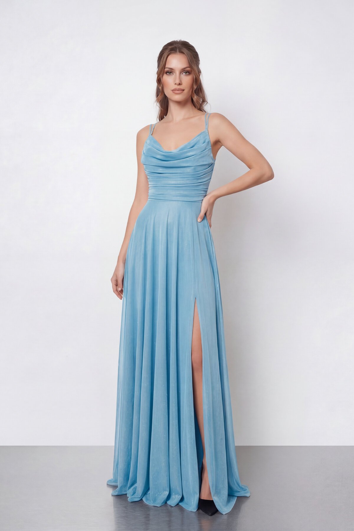 Dökümlü Yaka ve Yırtmaç Detaylı Işıltılı Uzun Abiye - 2042