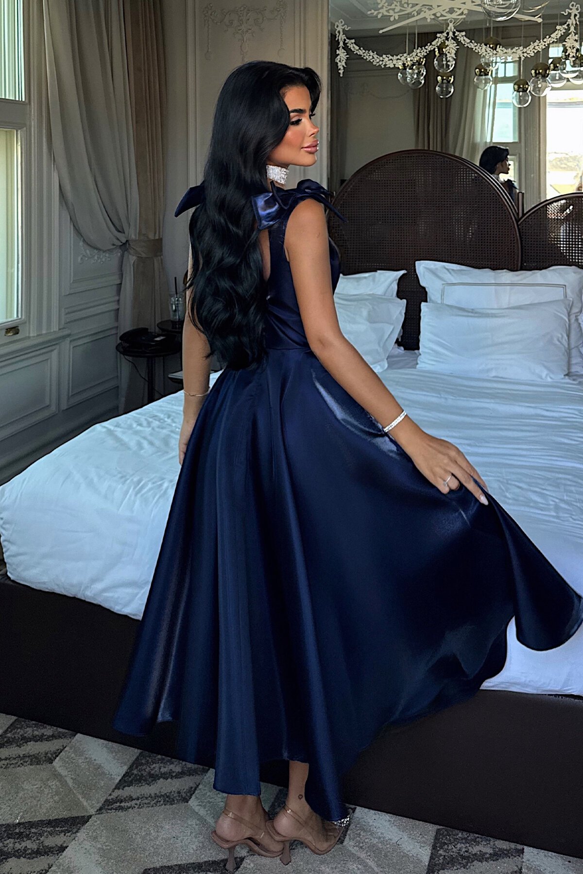 Fiyonk Askılı Midi Elbise - 1789