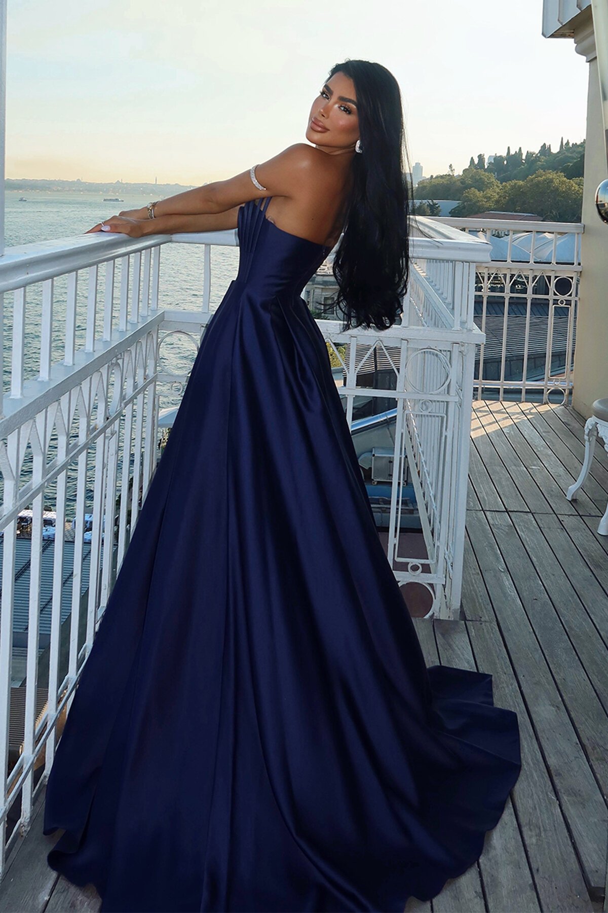 Göğüs Detaylı Straplez Elbise - 1886