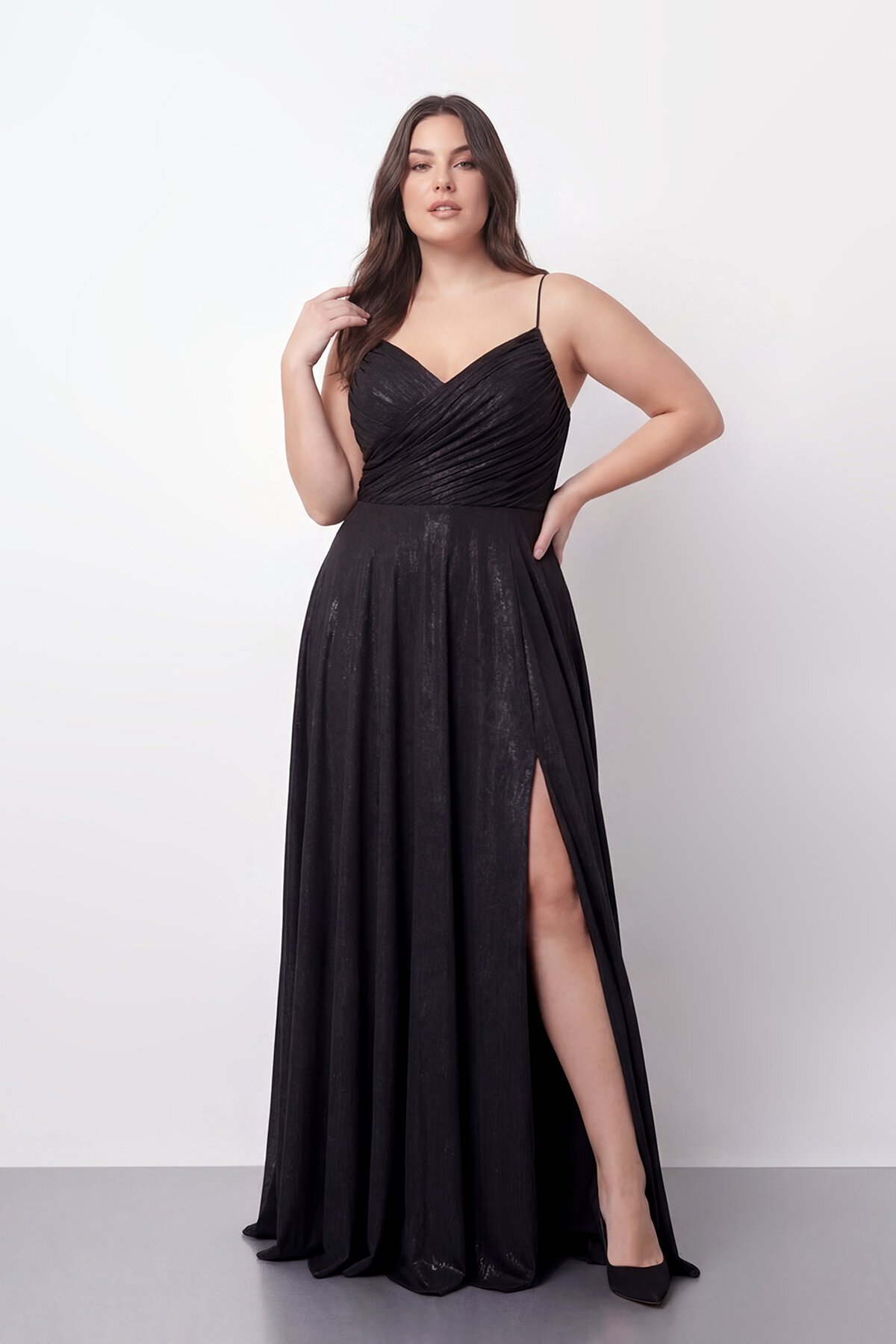 Işıltılı Büzgü Detaylı Büyük Beden Yırtmaçlı Elbise - 2057