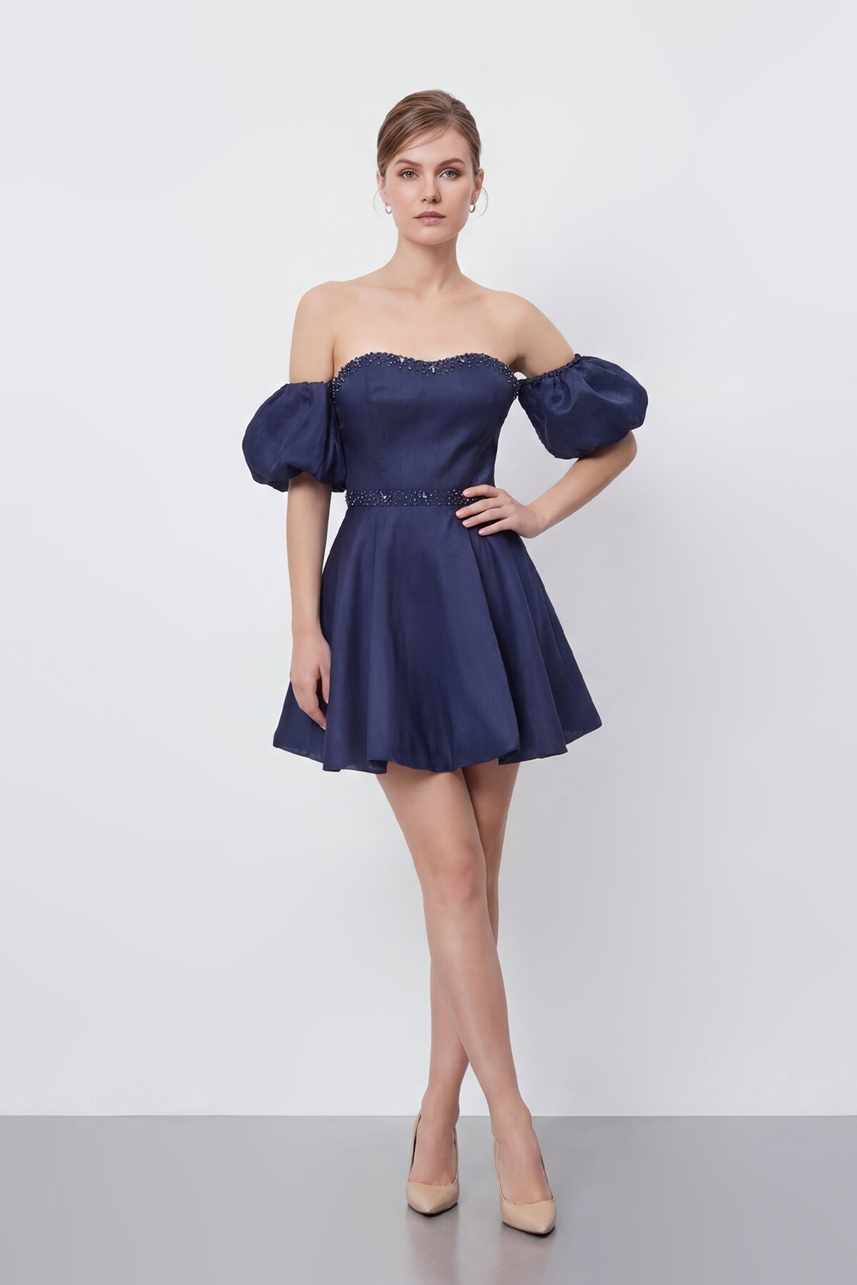 İşlemeli Balon Kollu Mini Elbise - 2035