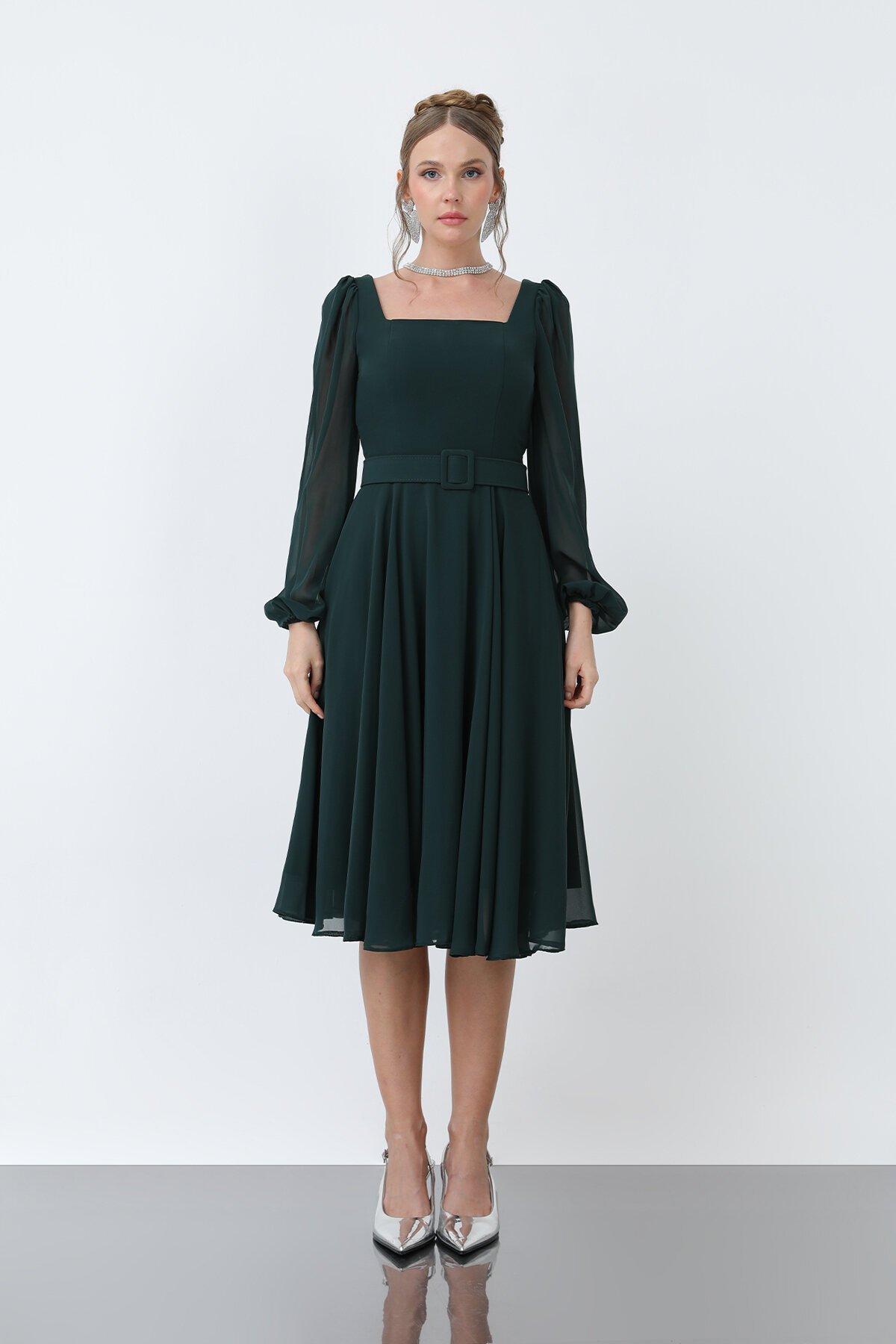 Kare Yaka Kemerli Şifon Elbise - 1916