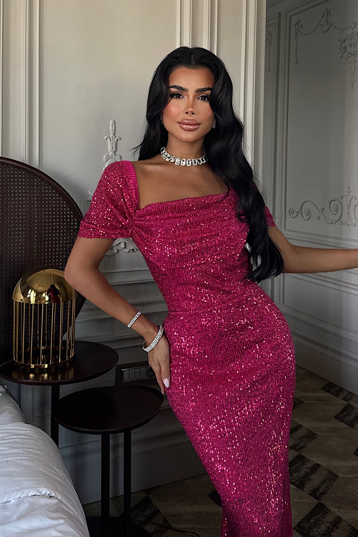 Kayık Yaka Payetli Yırtmaç Detaylı Elbise - 1708