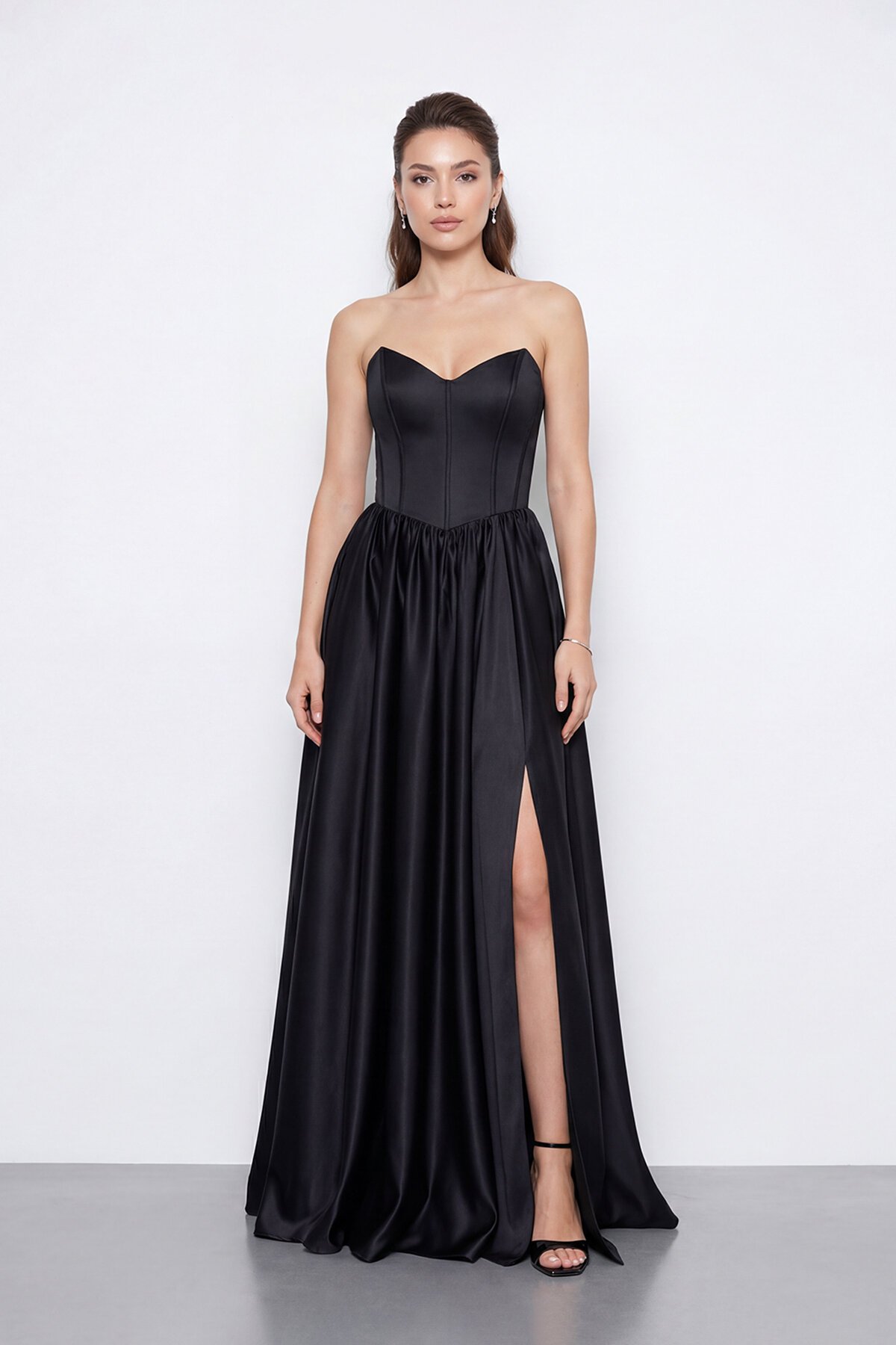 Korse Detaylı Yırtmaçlı Straplez Abiye - 2085