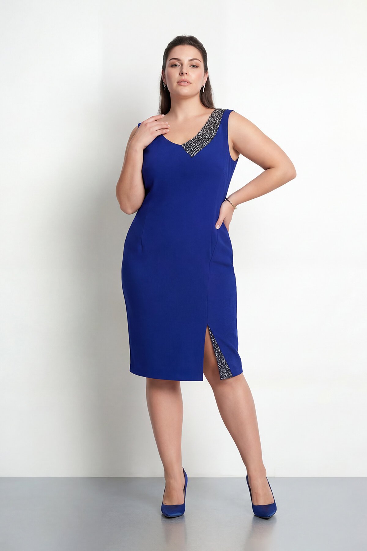 Taş Detaylı Asimetrik Büyük Beden Kalem Elbise - 2059