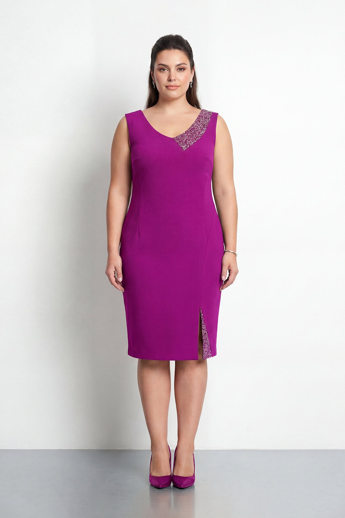 Taş Detaylı Asimetrik Büyük Beden Kalem Elbise - 2059