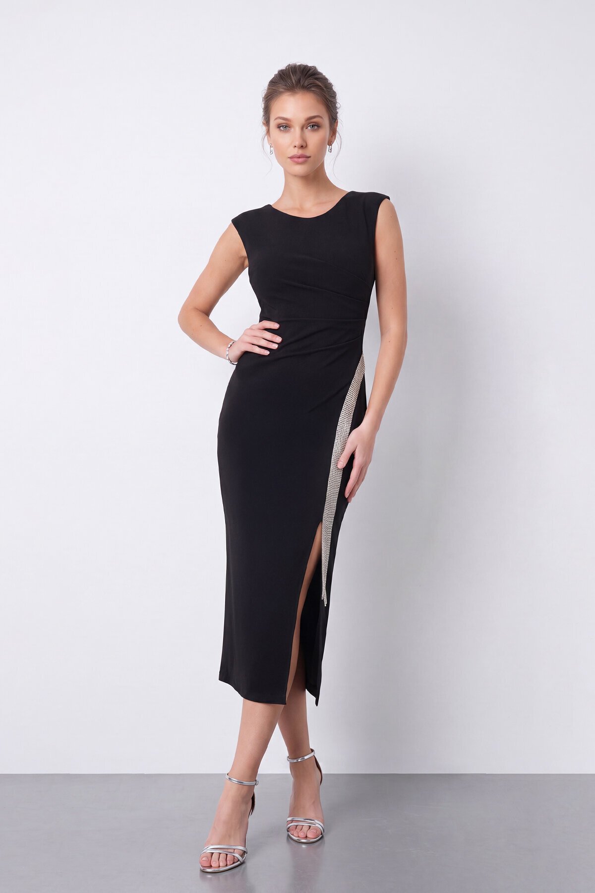 Taş Detaylı Drapeli Midi Elbise - 1570