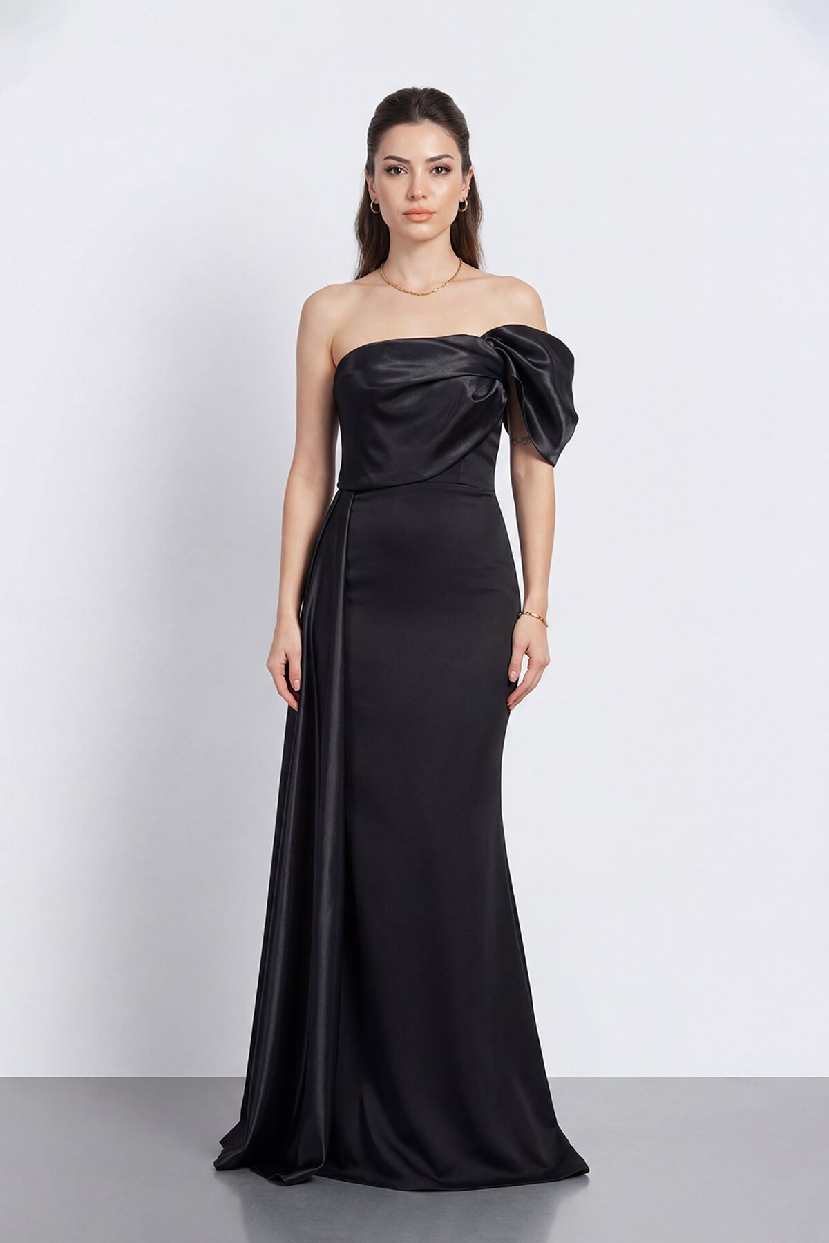 Tek Omuz Fiyonk Detaylı Uzun Abiye - 2124