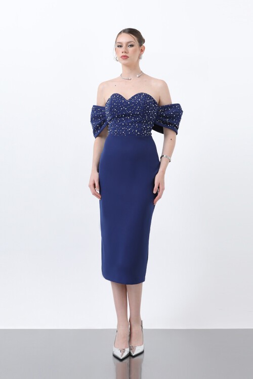 Kol Detaylı İncili Midi Elbise - 1823