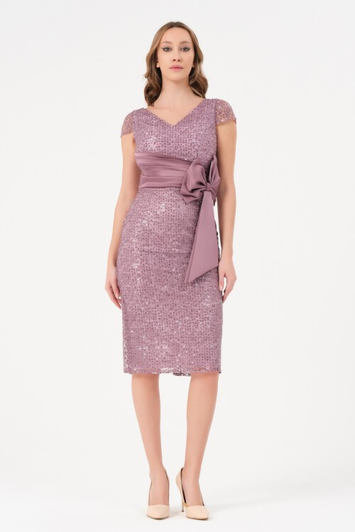 Payetli Kurdele Detaylı Midi Elbise - 1588