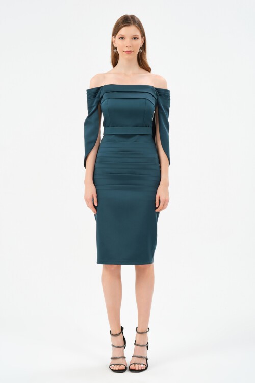 Pileli Kayık Yaka Detaylı Midi Elbise - 1559