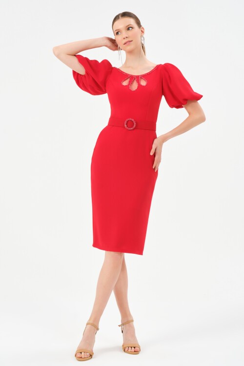 Taş İşlemeli Göğüs Detaylı Midi Elbise - 1560