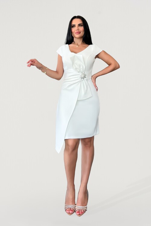 Broş Detaylı V Yaka Elbise - 1694