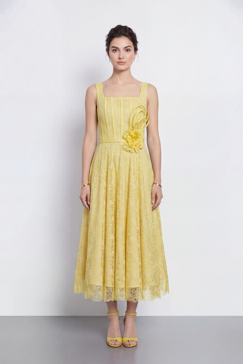 Çiçek Aksesuarlı Dantel Abiye - 2086