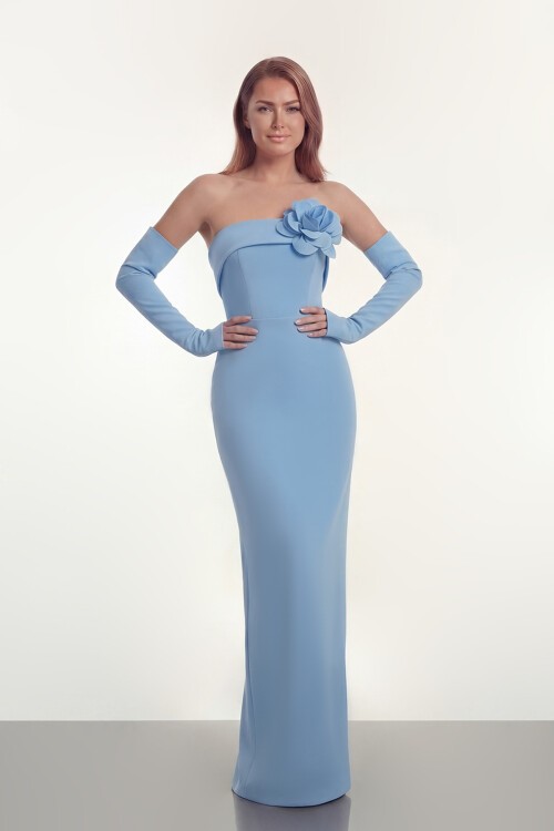 Çiçek Aksesuarlı Straplez Uzun Elbise - 2023