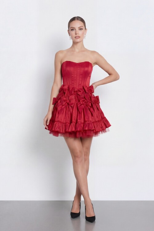 Fiyonk İşlemeli Straplez Korseli Mini Abiye - 2144