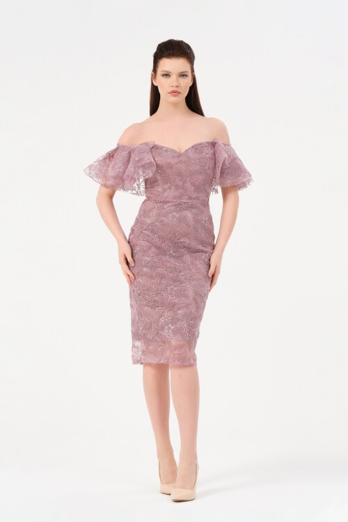 Kayık Yaka Dantelli Midi Elbise - 1586