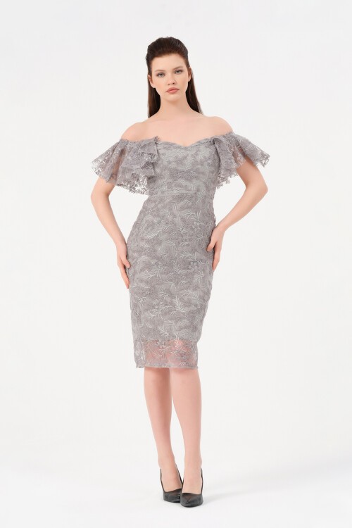 Kayık Yaka Dantelli Midi Elbise - 1586