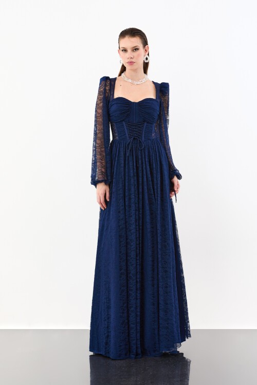 Korse Detaylı Dantelli Yırtmaçlı Elbise - 1946