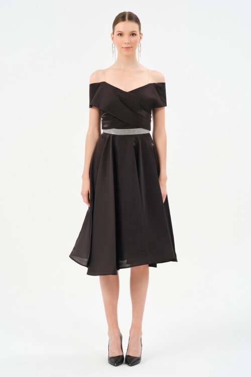 Taş Detaylı Kayık Yaka Midi Elbise - 1464