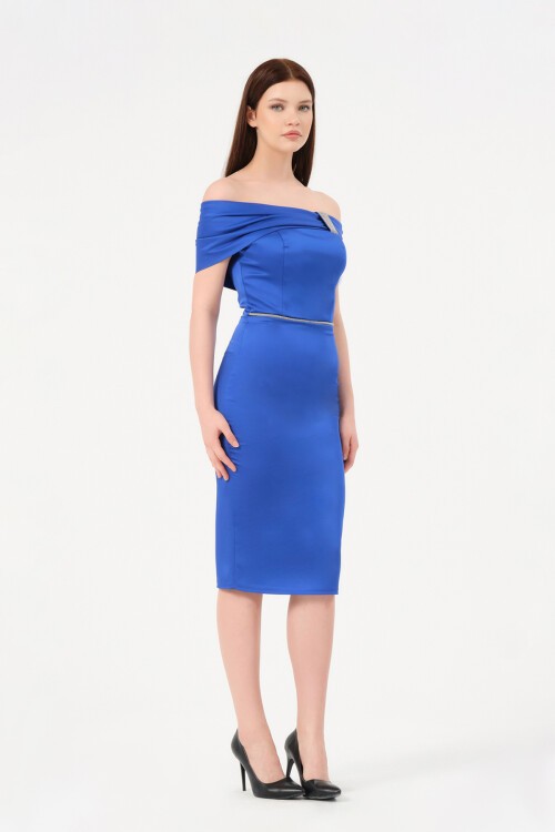 Taş Detaylı Kayık Yaka Midi Elbise - 1522