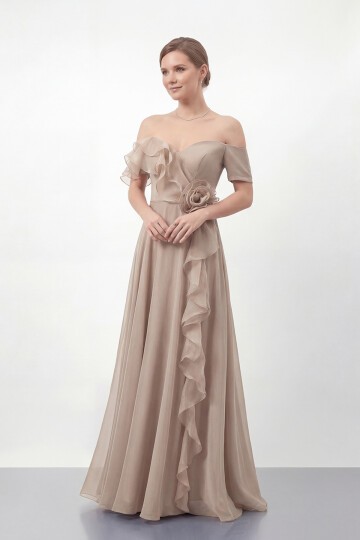 Gül Detaylı Volanlı Şifon Uzun Abiye - 1996